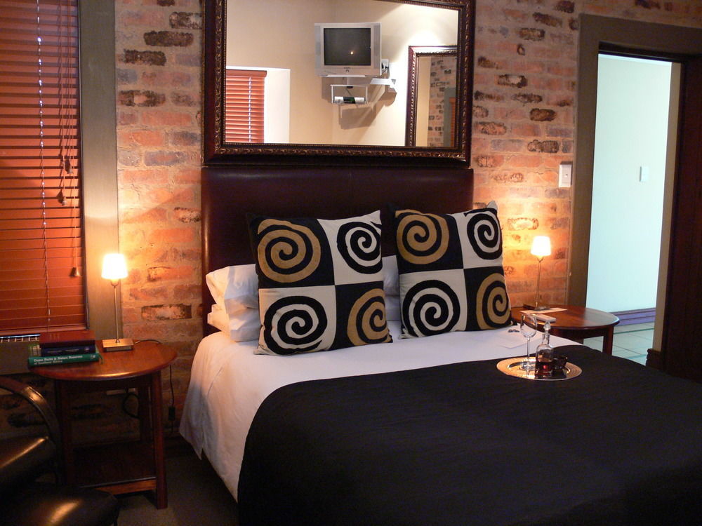 Bohemian Guesthouse - Pretoria Exterior photo