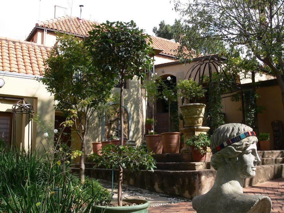 Bohemian Guesthouse - Pretoria Exterior photo